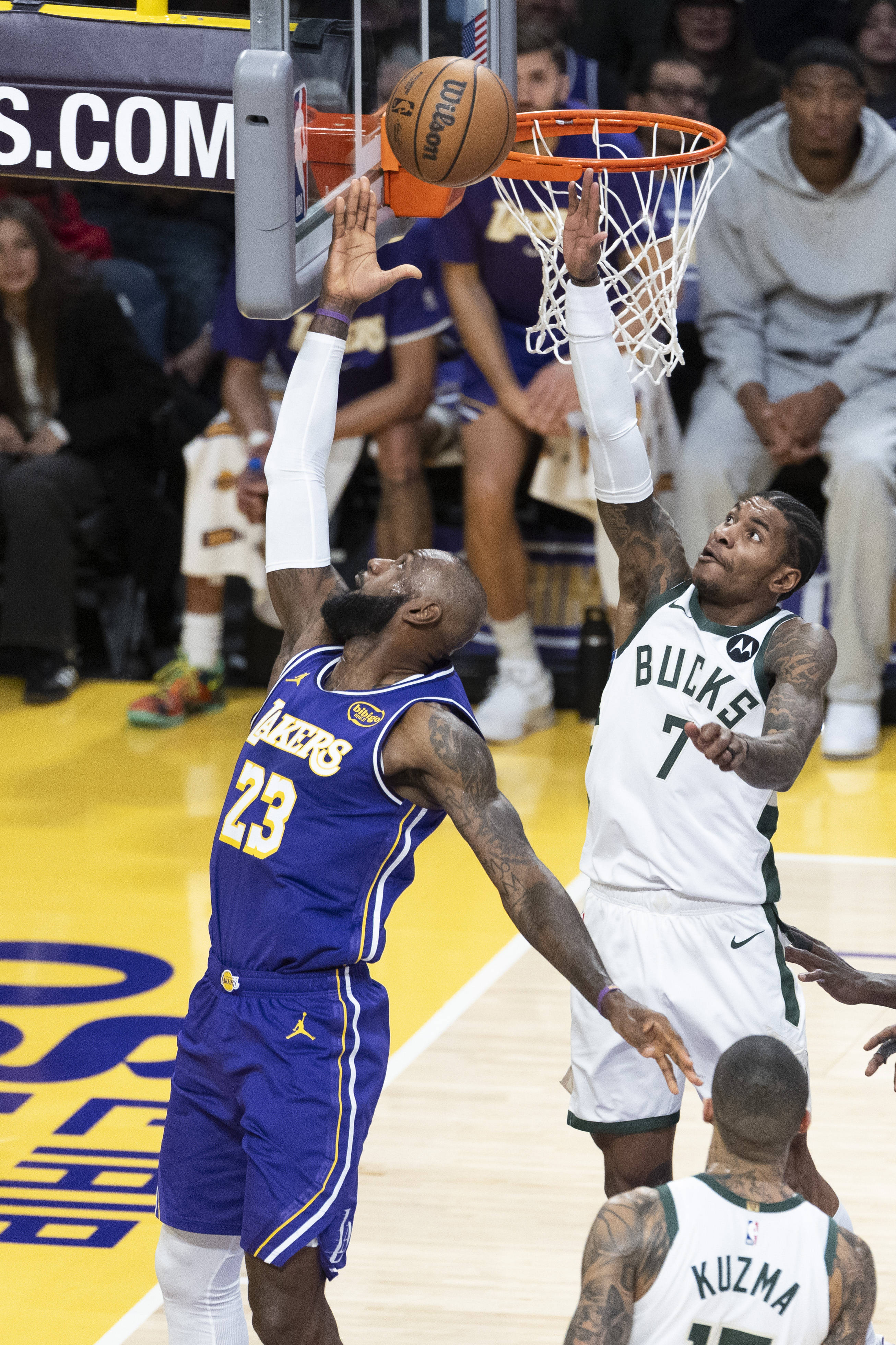 nba今日比赛结果,nba今天比赛结果今天比赛结果
