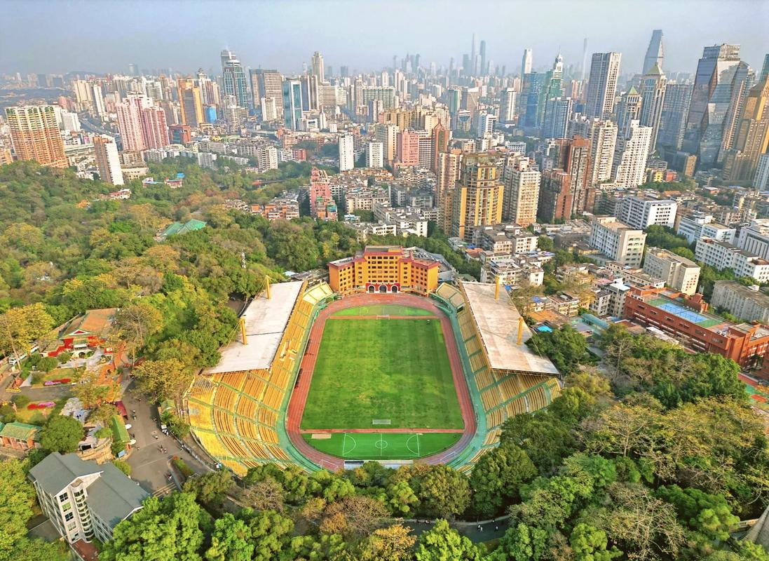 天下足球之足球圣地,天下足球最纯粹的足球 天下足球之足球圣地,天下足球最纯粹的足球
