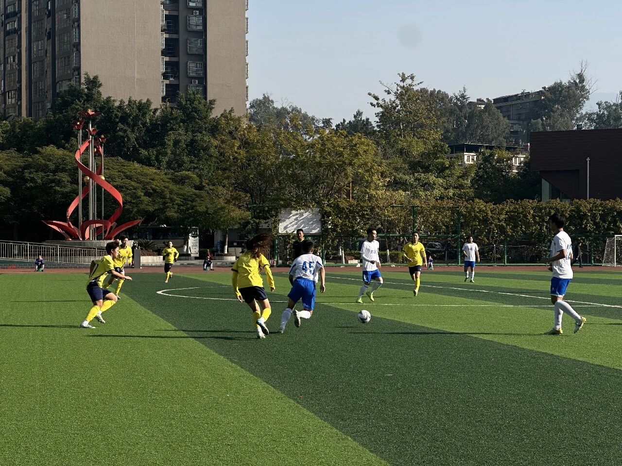 足球课怎么上足球课,上足球课需要准备什么